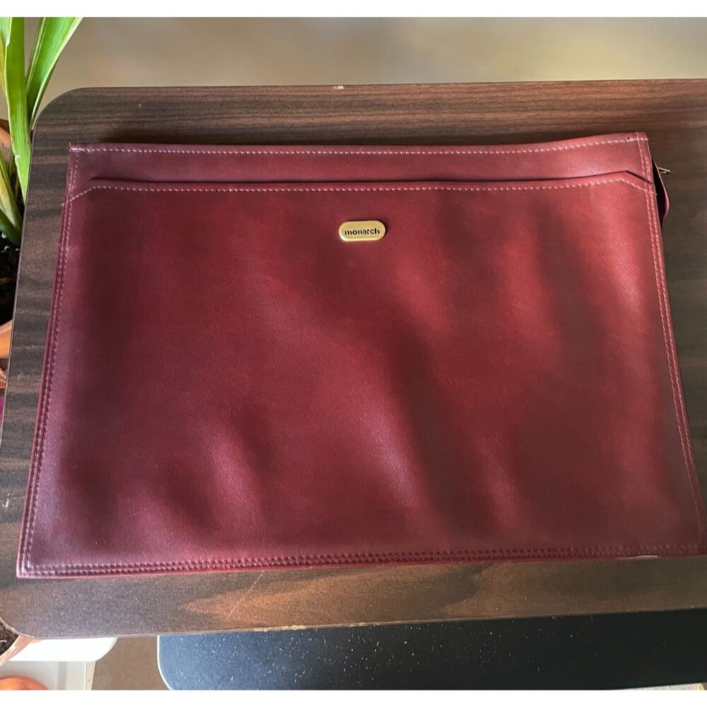 Vintage 80s Monarch Luggage Co Burgundy Slim Portfolio Document Case Bag